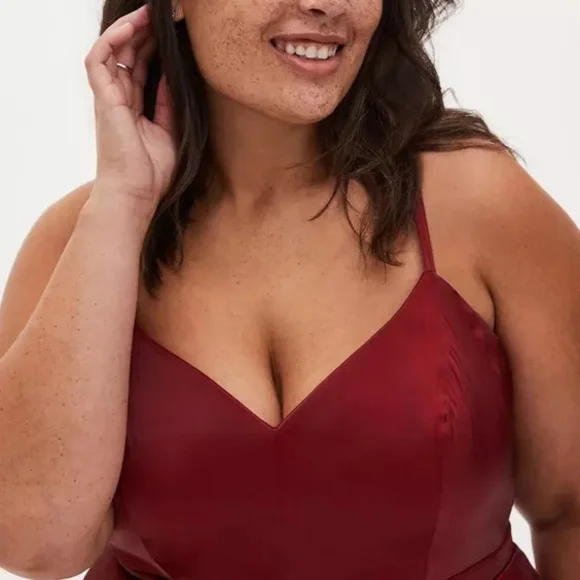 Torrid NWT Mini Satin Dress In Burgundy Red- Size 22 - Picture 2 of 10